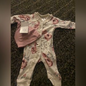 Organic 0-6m onesie